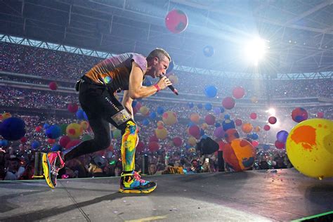 O Incrível Concerto de Chris Martin no Rio: Uma Noite Memorável de Música e Emoção!