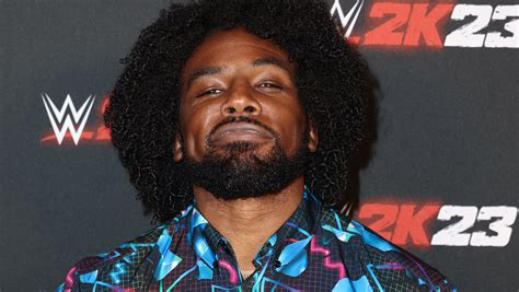 O Incrível Encontro de Xavier Woods com o Mundo do Samba! Uma Aventura Musical e Cultural Inesquecível?